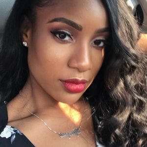 Meet your Posher, Tynya